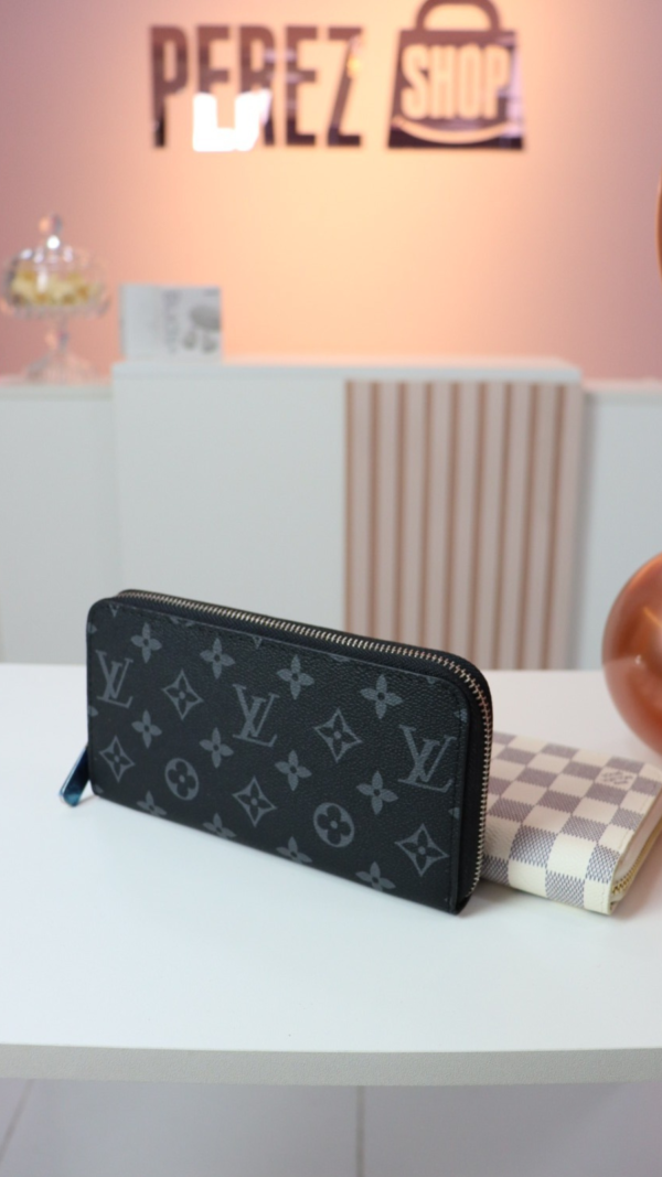 Carteira Feminina Estilo LV - Elegância e Sofisticação!