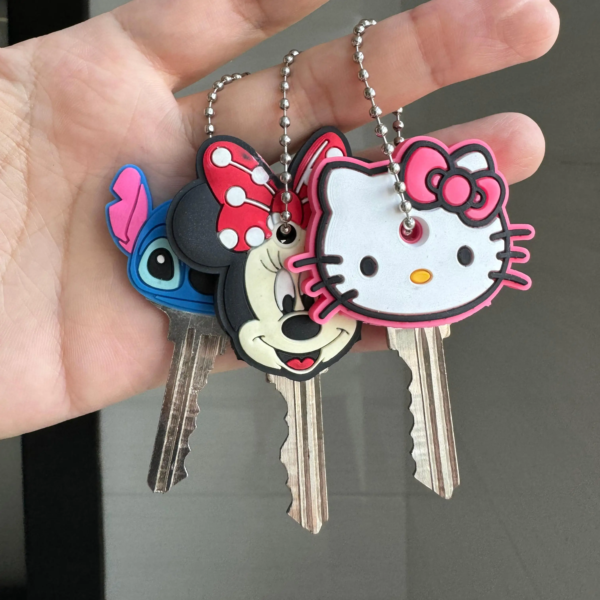 Capas para Chaves em Formato de Personagens - Hello Kitty, Minnie e Stitch
